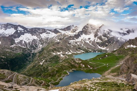 Parco nazionale del Gran Paradiso I La prime luci dell'alba in Valle Orco Ceresole Reale, Colle del Nivolet, Foto: Alberto Peracchio